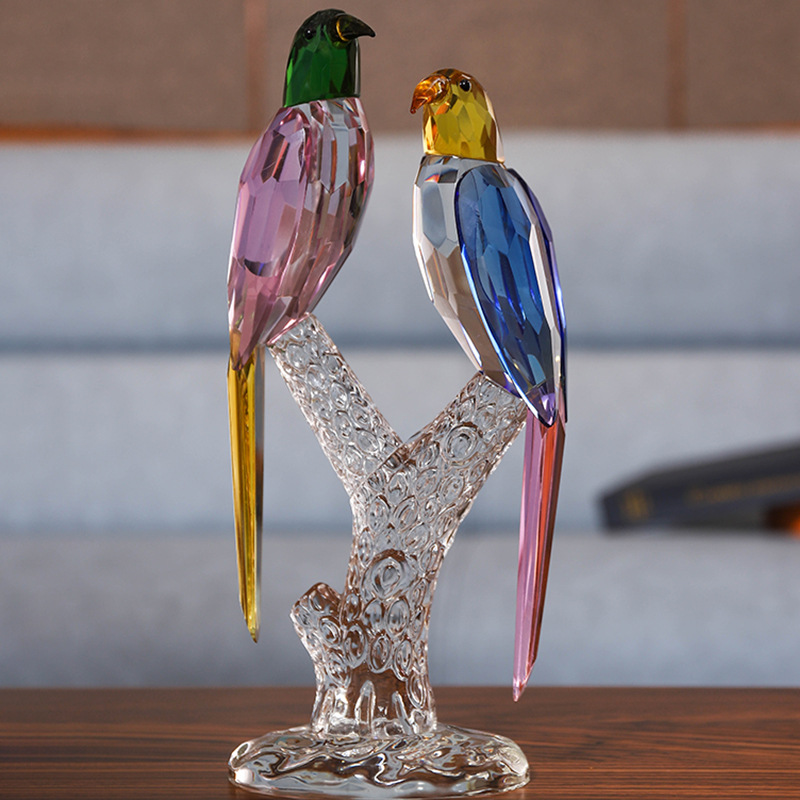 Modern geometric crystal bird hotel model room living room TV wine cabinet soft decoration parrot handicraft decoration